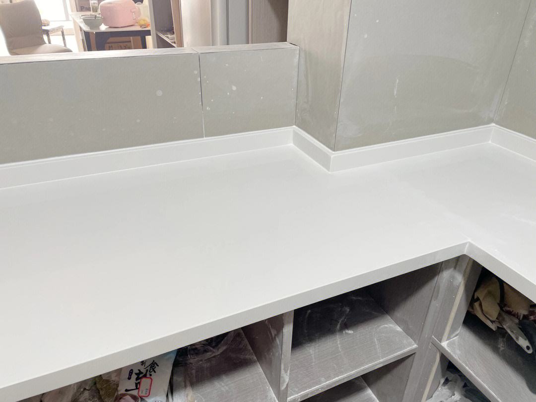 石英石單色細(xì)顆粒板材 廚房櫥柜吧臺(tái)面板定做 純色定制加工廠 - 愛(ài)企